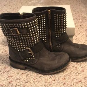 NEW Steve Madden gold studded boots